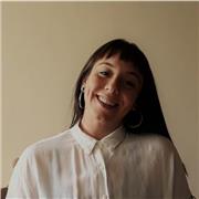 Soy Técnica en Locución de Radio y Televisión y Locutora Nacional abalada por el ISER. Me especializo en la educación de técnicas expresivas, oratoria y comunicación. Además soy reikista y manejo técnicas de relajación y autoconocimiento brindando herrami